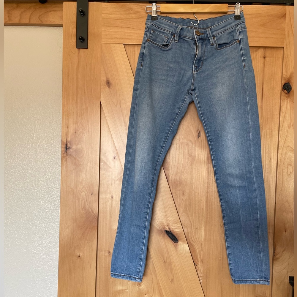BDG Light Blue Women's Twig Mid Rise Jeans